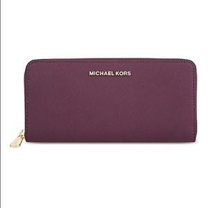 Michael Kors Plum Jet Set Continental Wallet